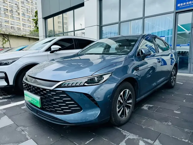 BYD Qin PLUS 2025 DM-i Smart Drive Edition 120KM Surpassing Type