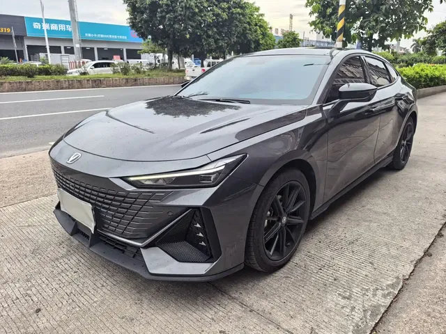Changan UNI-V 2022 1.5T Premium Model