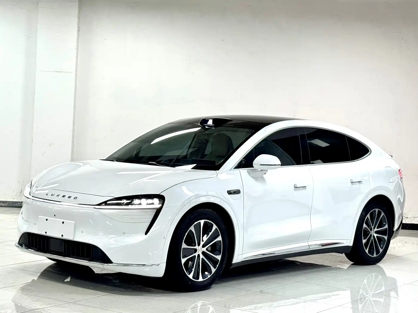 Zhijie Luxeed R7 2024 Pure Electric 802km Max