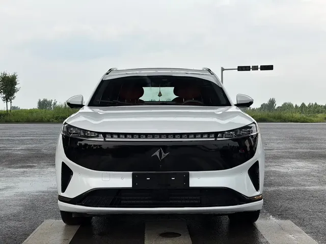 Dongfeng Yipai eπ008 2024 210Max Range Extender 6-Seater