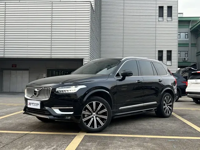 Volvo XC90 2021 B5 Smart Drive Luxury 5-seater