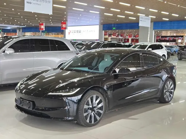 Tesla Model 3 2023 Rear-Wheel Drive