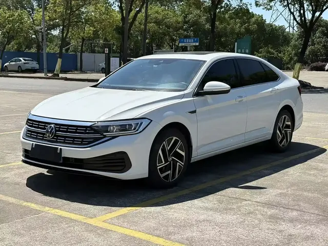 Volkswagen Sagitar 2023 300TSI DSG Surpassing Edition