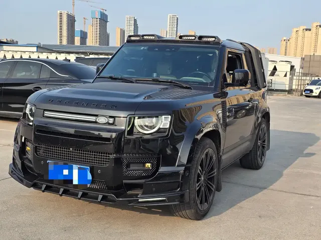 Land Rover Defender 2022 Model 90 2.0T P300 Tiger Ambition Edition