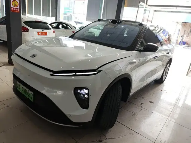 NIO ES8 2023 75kWh