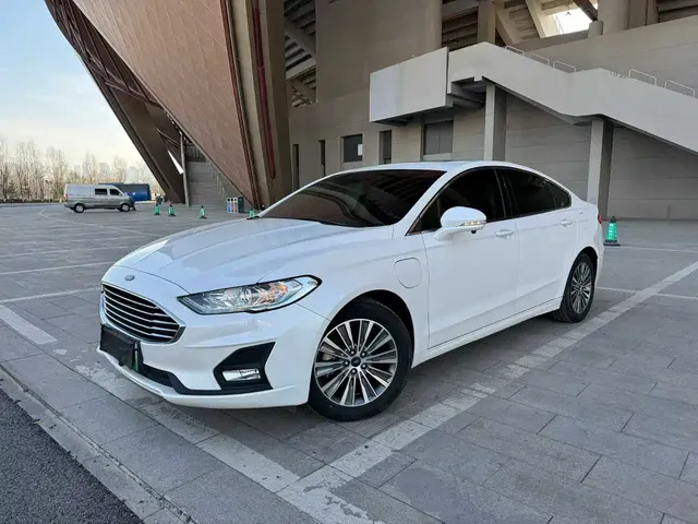 Ford Mondeo New Energy 2018 2.0 PHEV Smart Control Fashion Version China VI