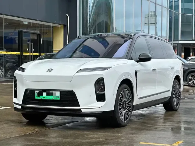 NIO ES8 2025 Model 6-Seat Executive Luxury Edition