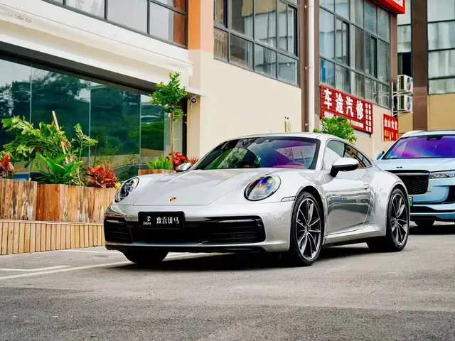 Porsche 911 2023 Carrera 3.0T