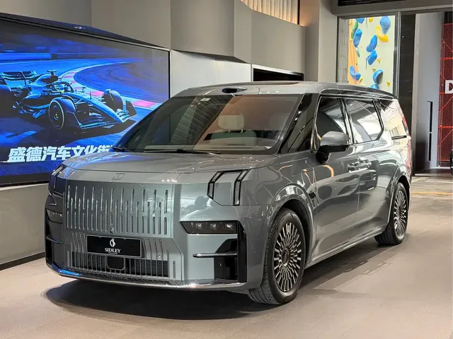 ZEEKR 009 2024 7-Seat Aisle AWD Version 108kWh