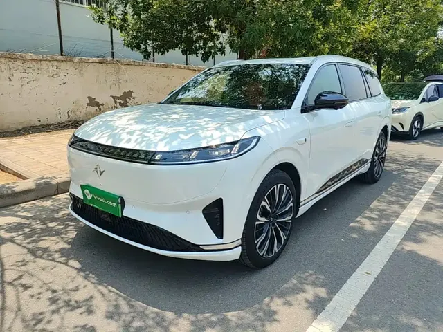 Dongfeng Yipai eπ008 2026 6-seater Extended Range Family Edition