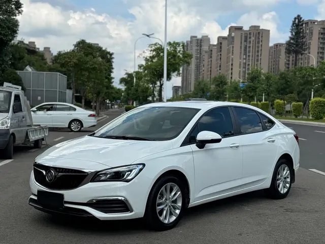 Buick Verano 2019 Sedan 20T Dual Clutch Leading