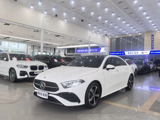 Mercedes-Benz A-Class 2024 A 200 L Fashion Edition