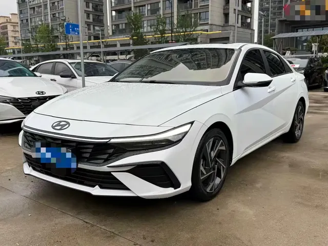 Hyundai Elantra 2022 1.5L CVT TOP Flagship Edition
