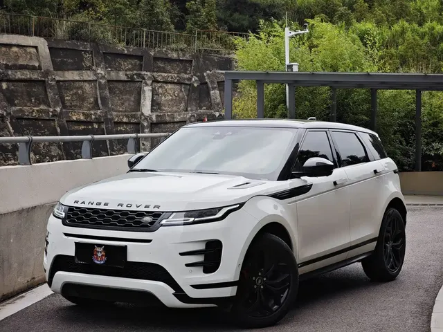 Land Rover Range Rover Evoque 2020 Model 249PS R-DYNAMIC S Gloss Black Sport Tech Edition