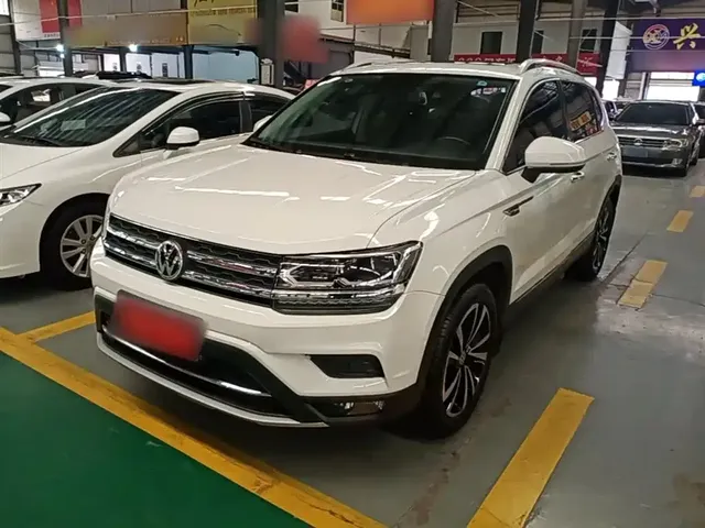 Volkswagen Tharu 2020 Facelift 330TSI 4WD Flagship Edition China VI