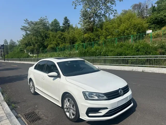 Volkswagen Sagitar 2018 280TSI DSG Spark Edition