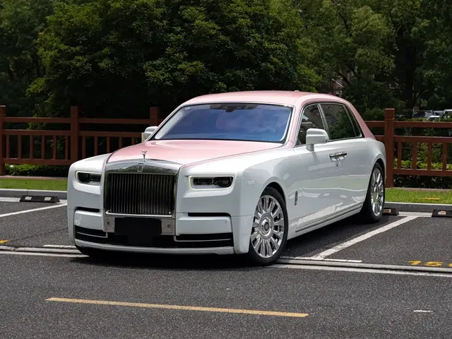 Rolls-Royce Phantom 2018 6.7T Long Wheelbase Version
