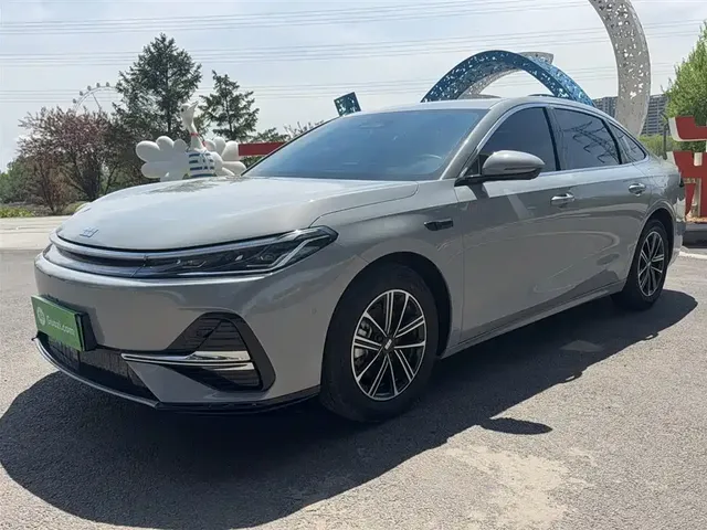 Geely Galaxy A7 2025 EM-i 70km Explorer Edition