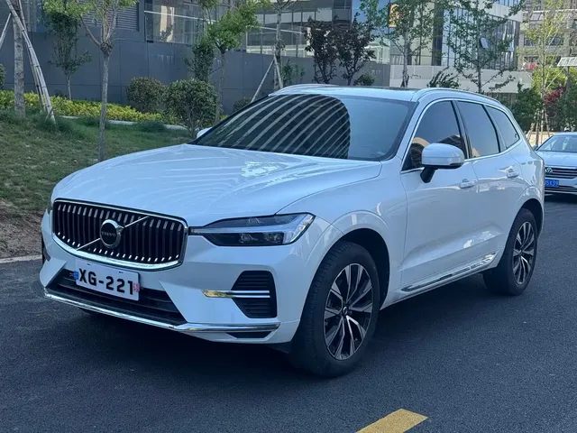 Volvo XC60 2023 B5 AWD Smart Elite Luxury