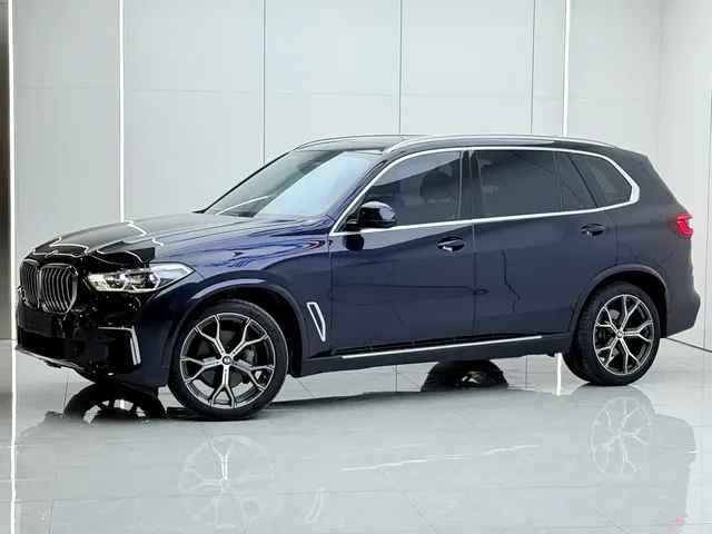 BMW X5 2022 Model xDrive 40Li M Sport Package