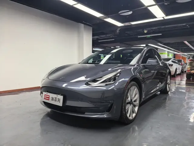 Tesla Model 3 (Import) 2019 Long Range All-Wheel Drive Edition