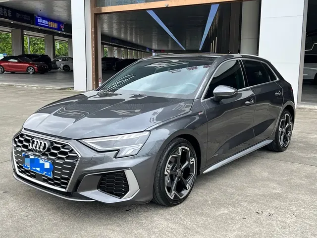 Audi A3 2023 Sportback 35 TFSI Luxury Sport