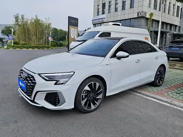 Audi A3 2024 Model A3L Limousine 35 TFSI Fashion Sport