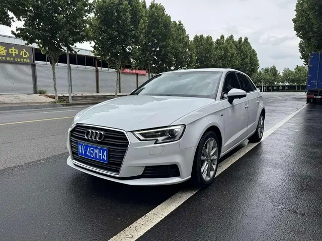 Audi A3 2019 Sportback 35 TFSI Progressive China VI