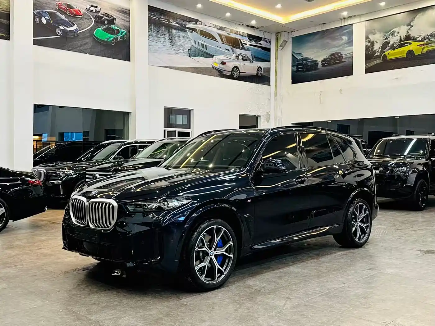 BMW X5 2025 Model xDrive 30Li Exclusive M Sport Blackout Package