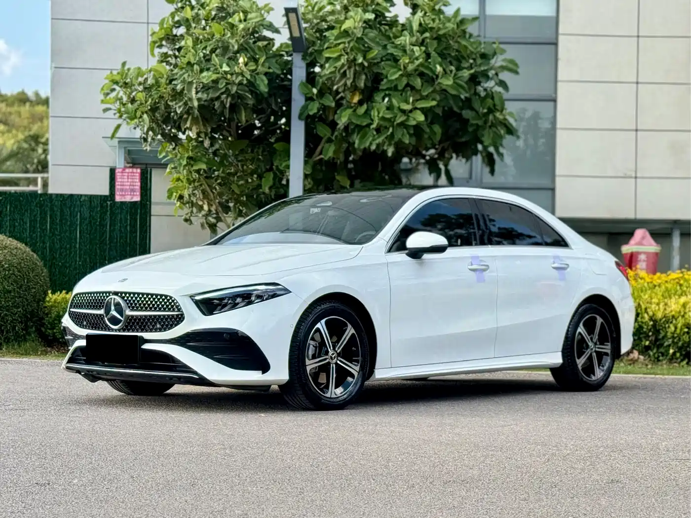 Mercedes-Benz A-Class 2024 A 200 L Fashion Edition