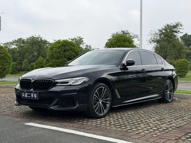 BMW 5 Series 2022 Facelift 530Li Leading M Sport Package