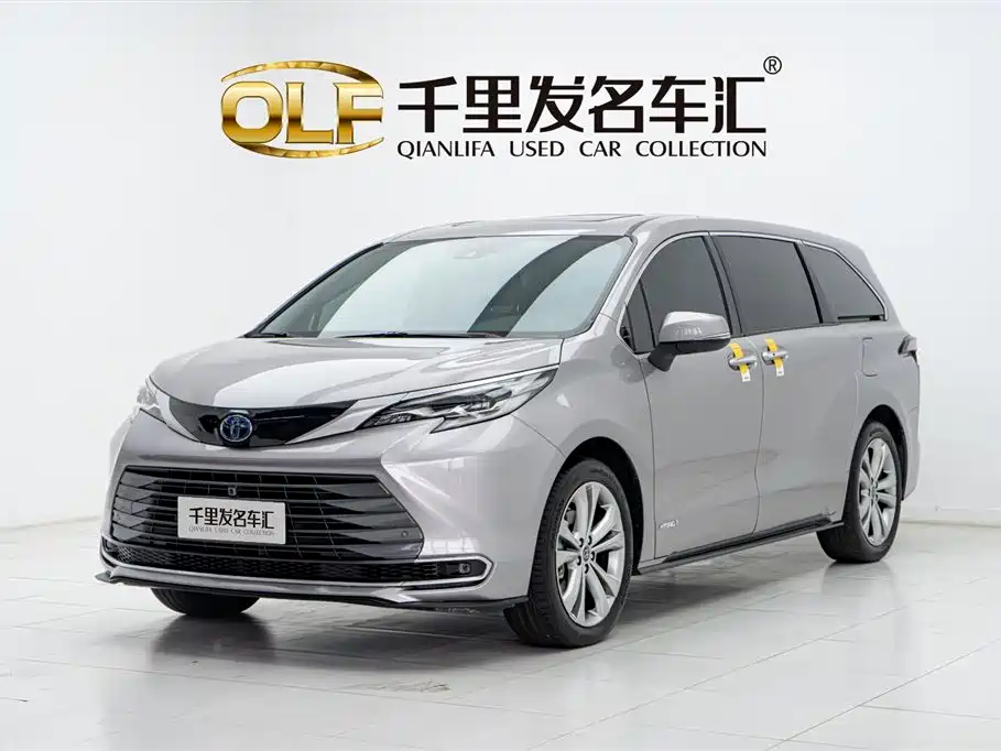 Toyota Sienna 2023 2.5L Hybrid Premium Edition