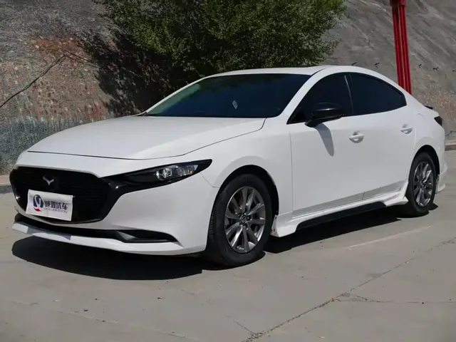 Mazda 3 Axela 2020 1.5L Automatic Sunroof Edition