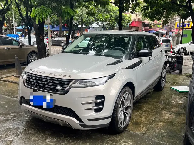 Land Rover Range Rover Evoque 2024 Range Rover Evoque L 249PS Light Master Edition