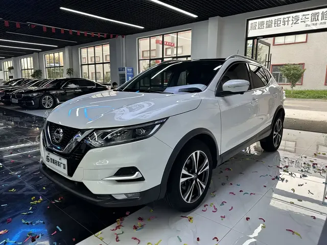 Nissan Qashqai 2017 2.0L CVT Luxury Edition (China V)
