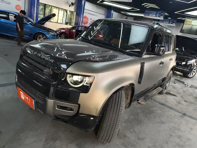 Land Rover Defender 2023 Model 110 3.0T P400 X-DYNAMIC HSE