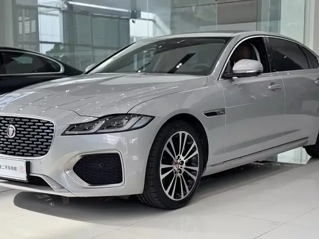 Jaguar XFL 2025 2.0T P250 FWD Luxury Edition