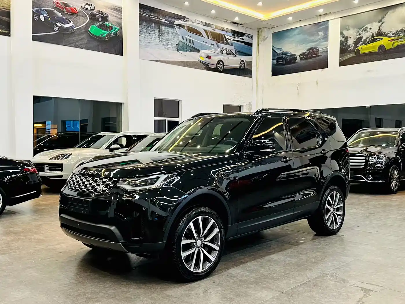 Land Rover Discovery 2023 360PS R-Dynamic S