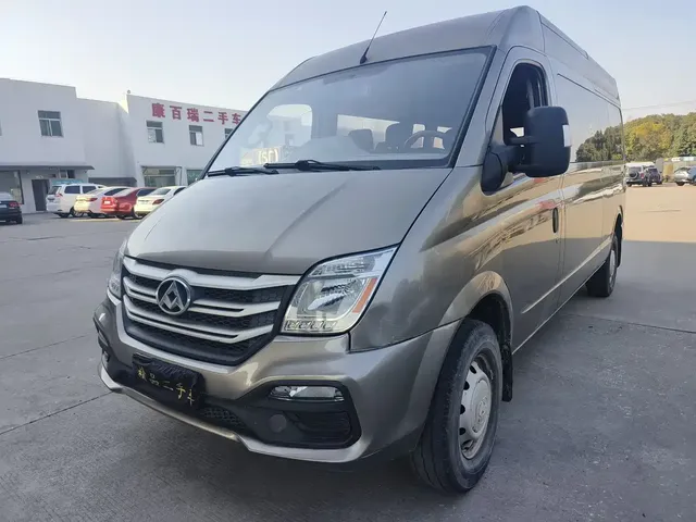 SAIC Maxus Xintu V80 2019 Model 2.5T Classic 6-speed manual Aoyuntong long wheelbase medium roof 7-seater