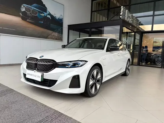 BMW i3 2024 eDrive 40 L Shadow Night Package