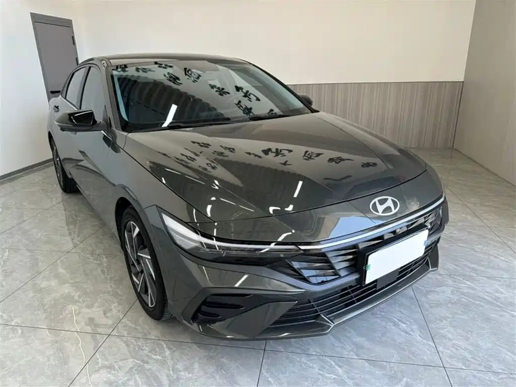 Hyundai Elantra 2023 1.5L CVT TOP Flagship Edition