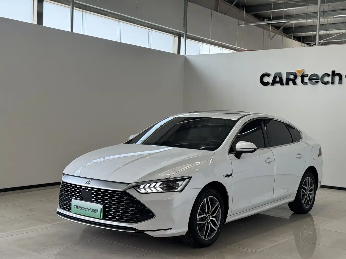 BYD Qin PLUS 2024 Glory Edition DM-i 120KM Premium