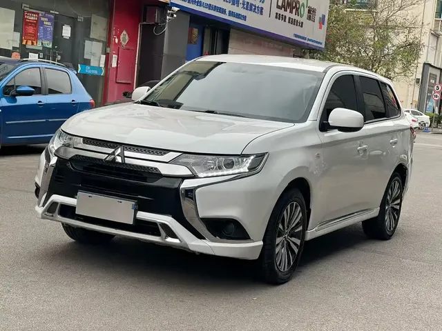 Mitsubishi Outlander 2020 2.0L 2WD Comfort 5-seater