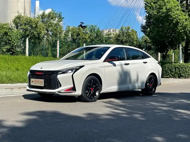 Dongfeng Aeolus Yixuan 2022 230T Auto Light-Chasing Knight Edition