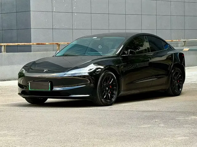 Tesla Model 3 2023 Rear-Wheel Drive