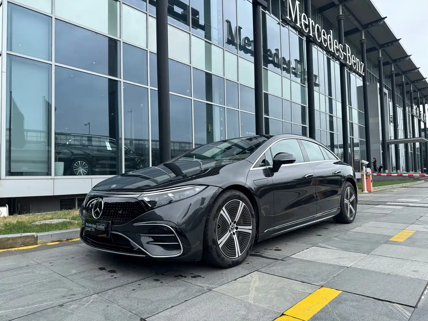 Mercedes-Benz EQS 2022 Model Year Facelift 450+ Luxury Edition