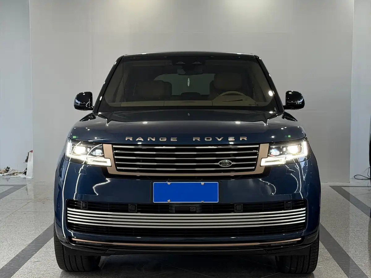 Land Rover Range Rover 2024 4.4 V8 SV Prestige Genesis Extended 4-Seater