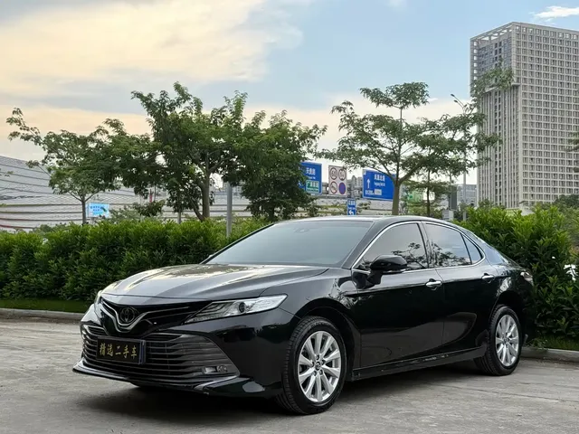 Toyota Camry 2019 Facelift 2.0G Luxury Edition