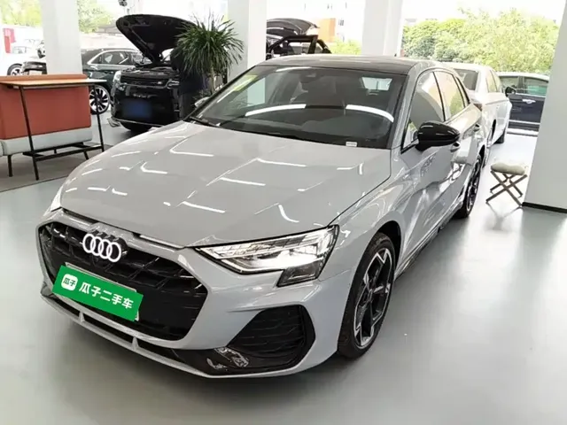 Audi A3 2025 Facelift Sportback 35TFSI Flying Spur Premium + Luxury Selection Package