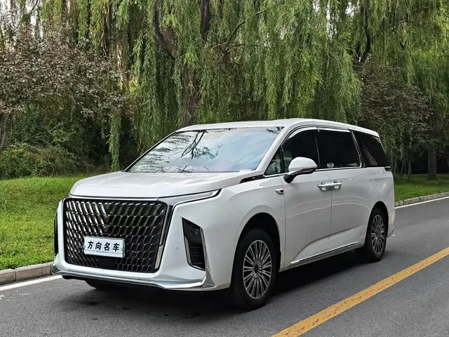 SAIC Maxus G90 2024 2.0T Nebula 7-Seater